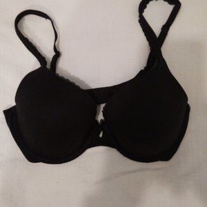 Victoria's secret bra 32D